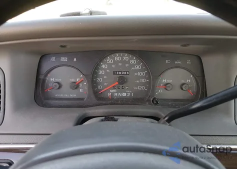 2003 Mercury Grand Marquis Gs z USA, uszkodzony, nr VIN 2MEFM74W13X626540